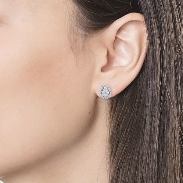 18K Solid Gold Solitaire Diamond Studs