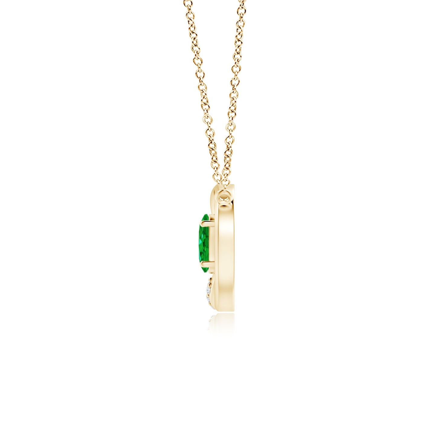 Emerald Interlocking Circle Necklace with Diamond Accents